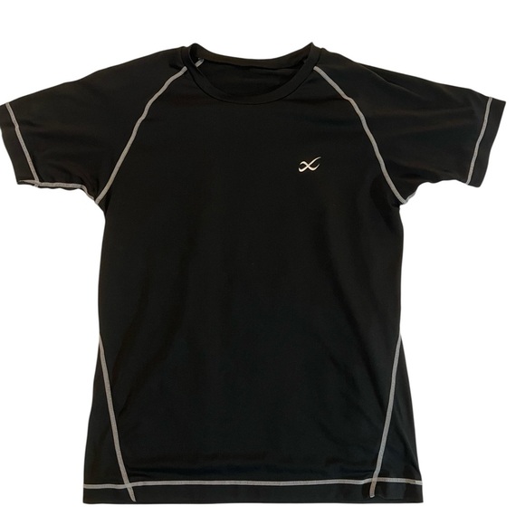 CW-X Black Activewear Pullover T-Shirt Top M white Stitch Detail Women’s - Picture 11 of 11